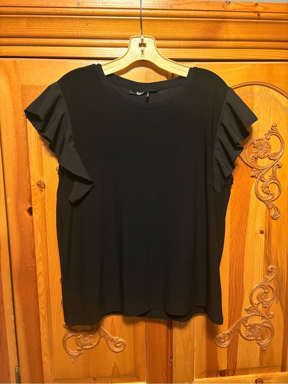 Dkny Black Ruffle Sleeve Tee
